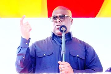 Fatshi-preche-le-referendum.jpg