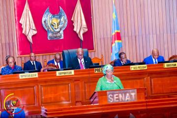 Senat-999.jpg