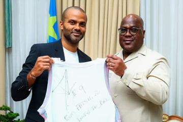 Tony Parker et Félix Tshisekedi. 