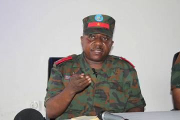 Le général Batambombi lors du point de presse organisé ce jeudi 20 mars 2025 à Lubumbashi. Photo droits tiers