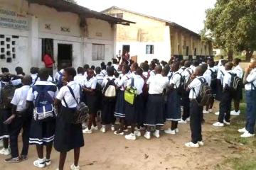 Les élèves aux rangs dans une école publique de Tshikapa (Kasaï). Photo droits tiers