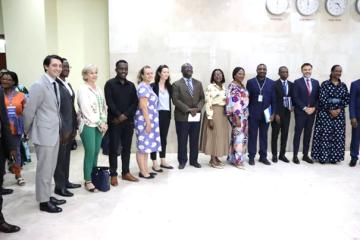 Photo de famille de participants lors de la clôture de l'atelier de GTS à Kinshasa. Photo droits tiers