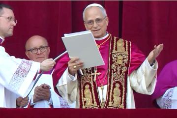 Le Pape Léon XIV se veut proche du peuple.