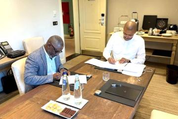 Otis Ngoma est désormais assuré d'évoluer dans un cadre contractuel clair et reconnu. Photo samy Ntumba