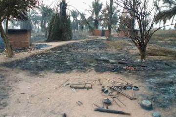 Un feu de brousse qui a ravagé une dizaine de maisons dans le territoire Dibaya en 2024. Photo droits tiers