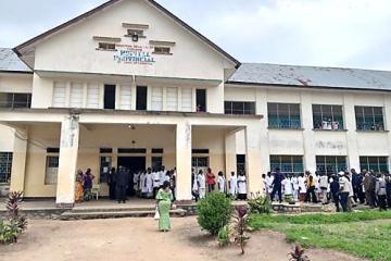 Le bâtiment de l'hôpital général de référence de Kananga. 