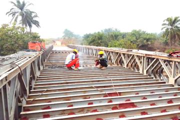 Une vue du pont de la rivière Luilu à Lomami en cours de construction. PHOTO droits tiers 