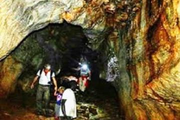 Les grottes de Mbanza-Ngungu