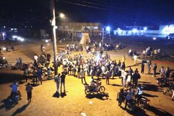 Une vue des jeunes de Beni réunis au point-point Nyamwisi, réclamant le retour de la paix et la justice pour les victimes des massacres perpétrés dans leur région.  Photo droits tiers 