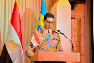 L'Attache de Défense de l'ambassade d'Egypte prononçant son discours. Photo droits tiers