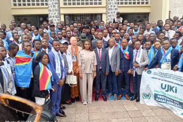 Kutino et jeunes Kananga