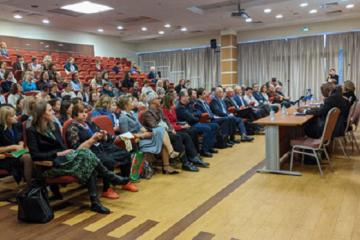 Vue de participants à l'ouverture du 35ème séminaire national des professeurs de français de Russie.  Photo droits tiers