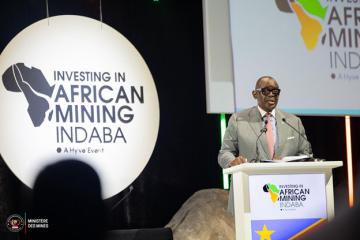 Le ministre des Mines, Louis Watum Kabamba, lors de son exposé.