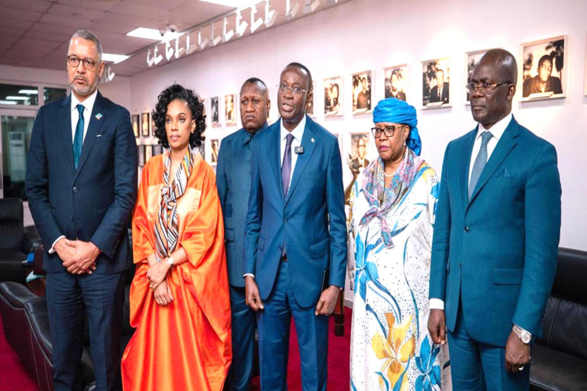 Le-gouvernement-Suminwa.jpg