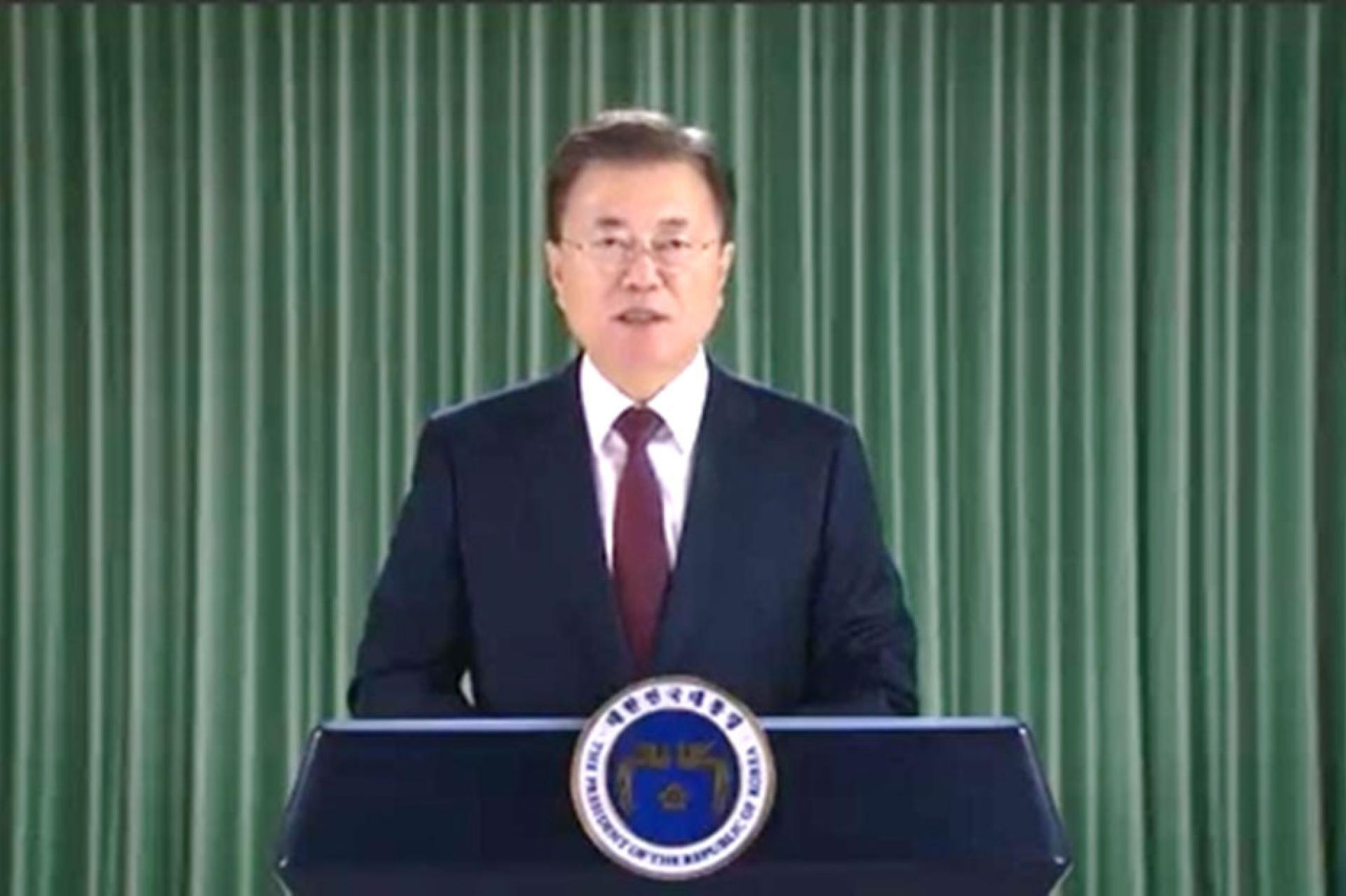 Moon.jpg