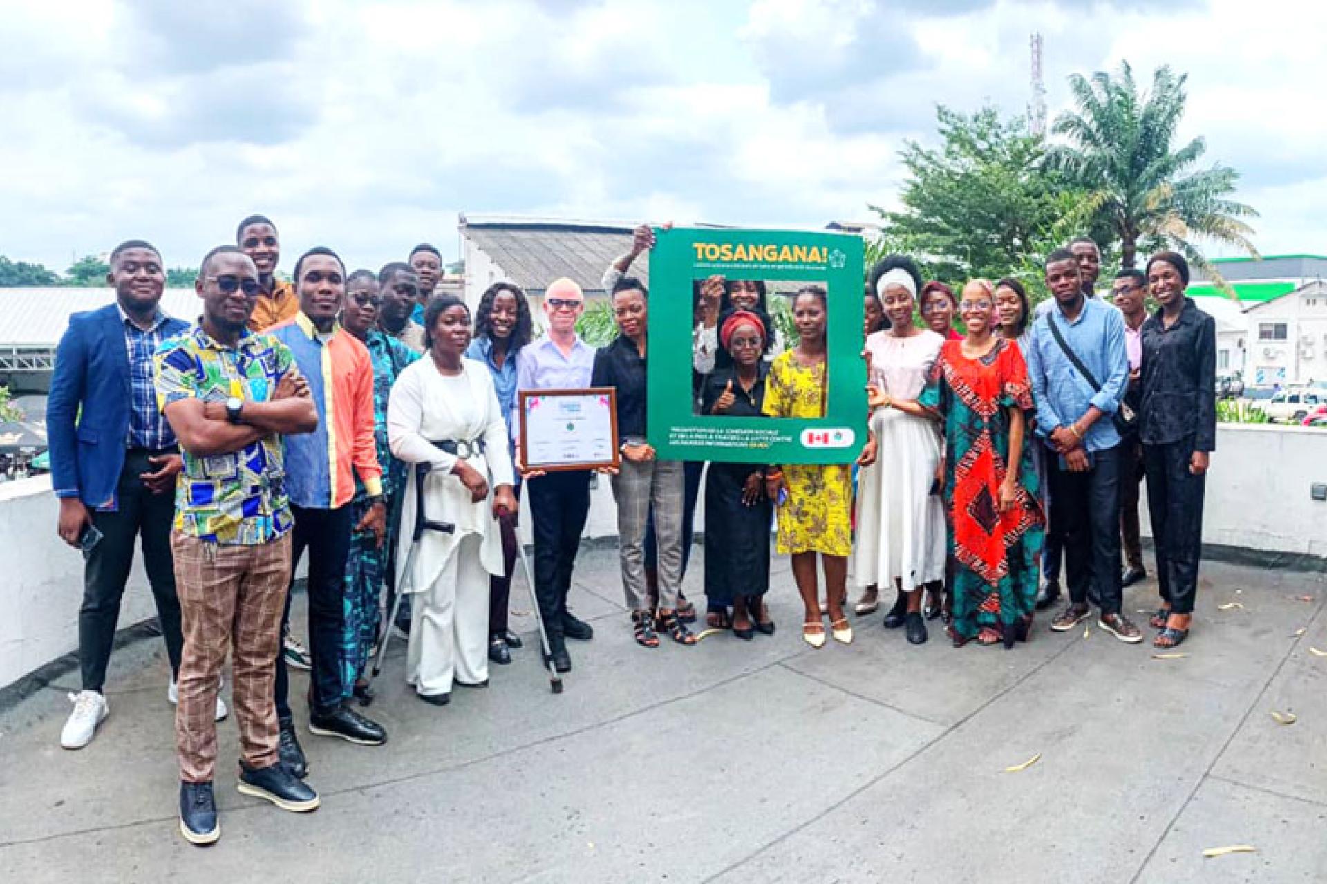 Une-vingtaine-des-journalistes-et-membres-des-OSC.jpg