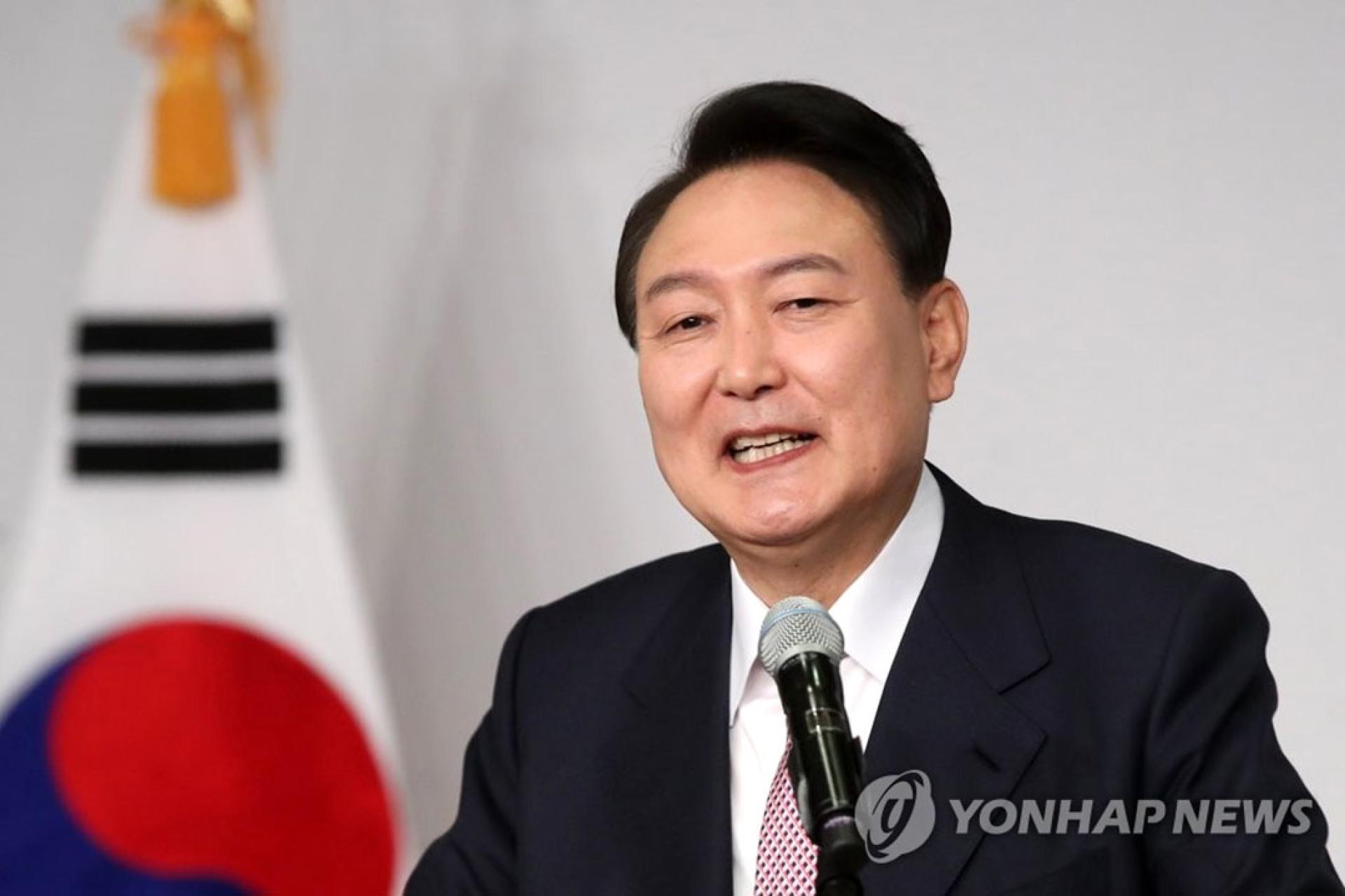 Yoon.jpg