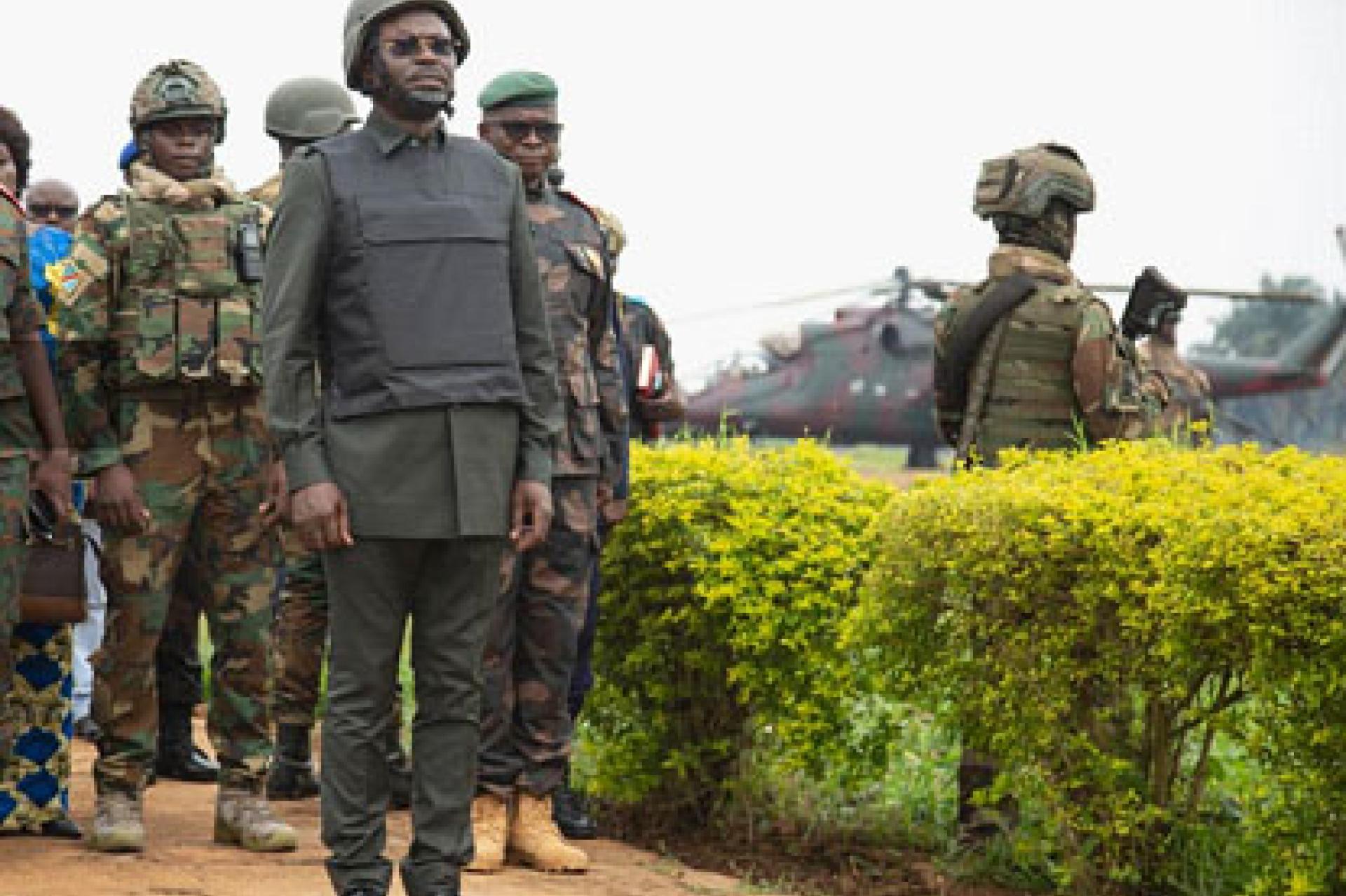Le ministre de la défense Guy Mwadiamvita à Beni -Nord Kivu. 
