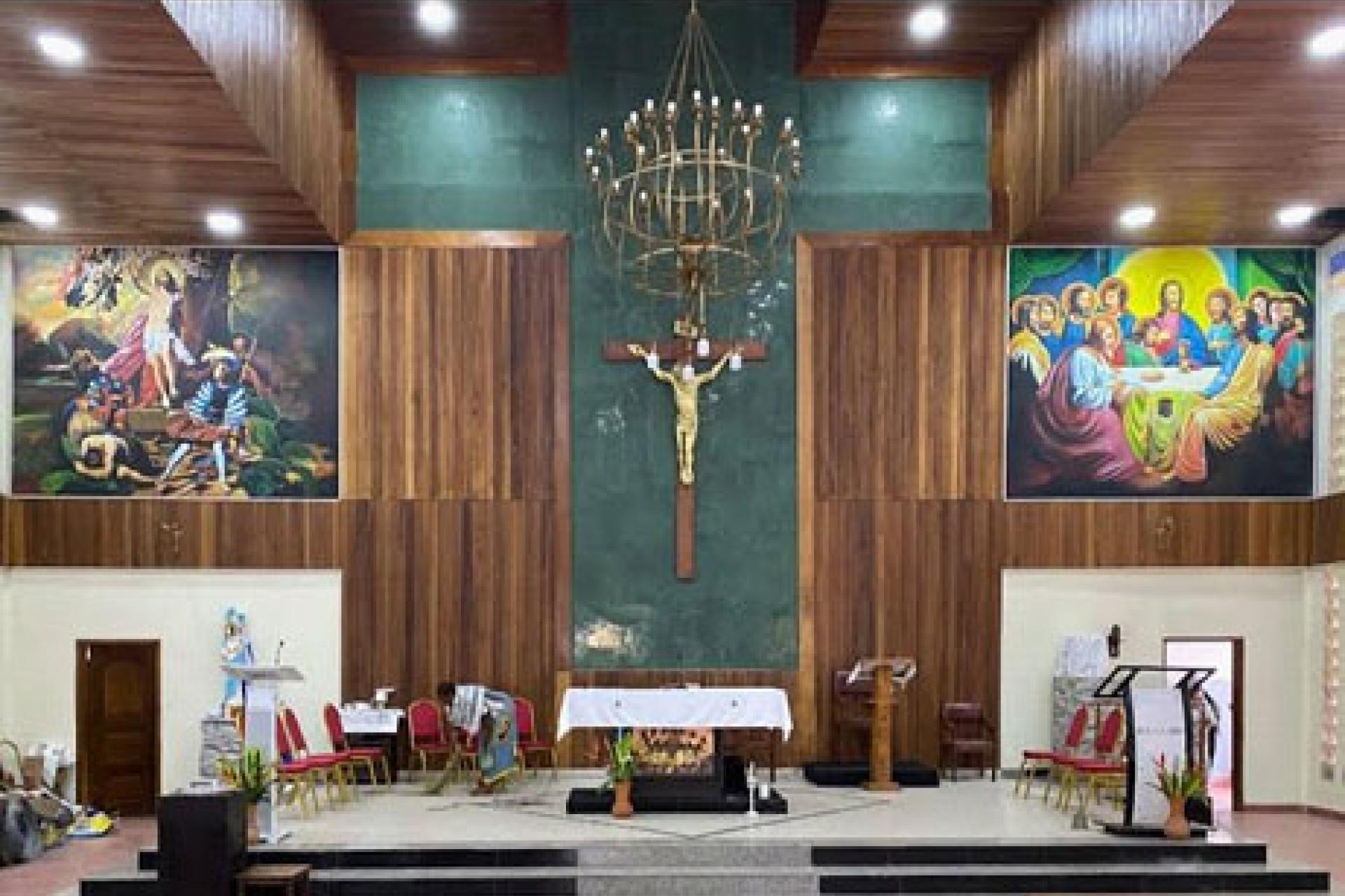  Une paroisse catholique à Kinshasa. 