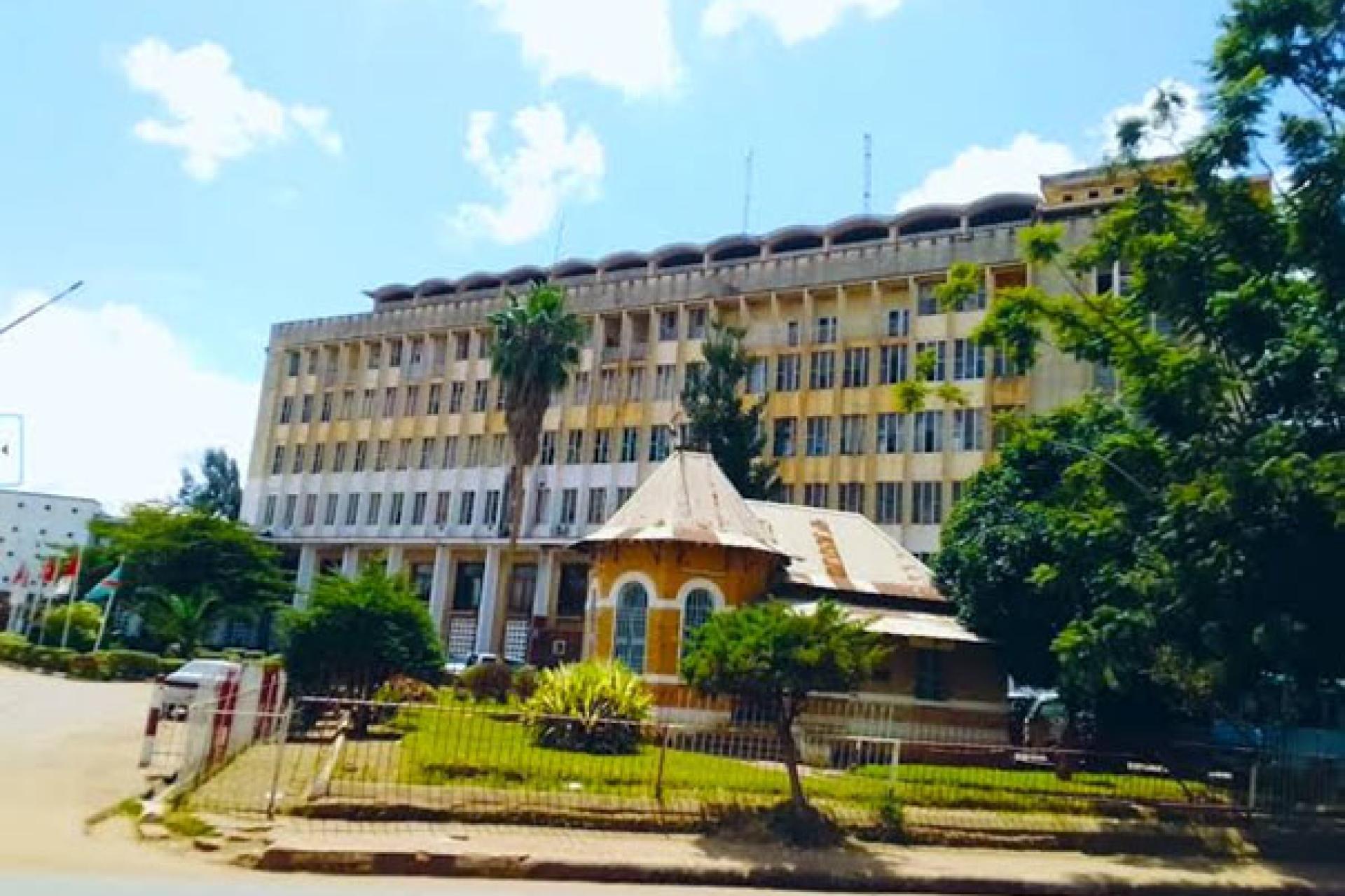 Le bâtiment de la mairie de la ville de Lubumbashi.