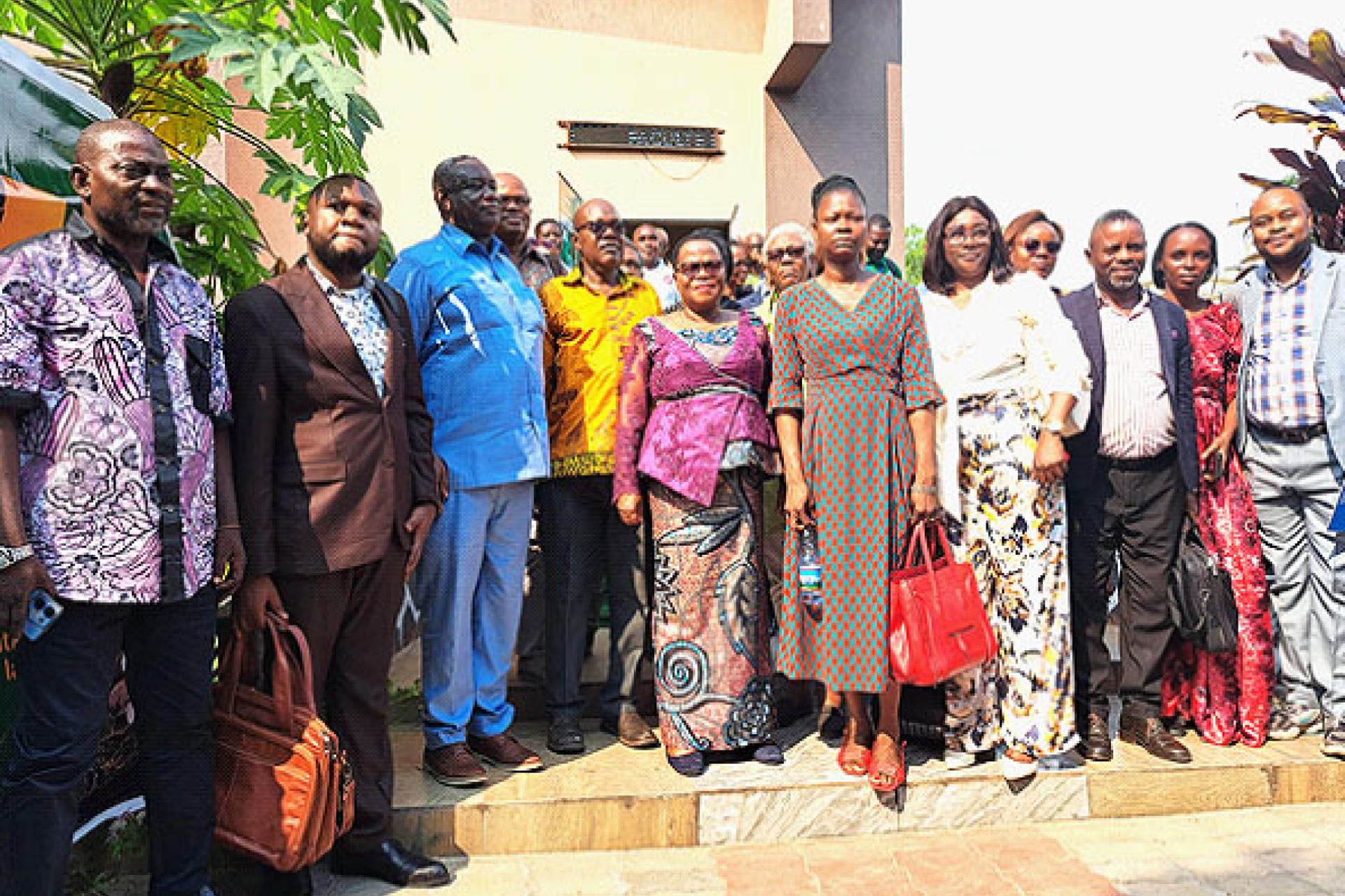 Vue des participants à la conférence sur le manioc à l'Unikin. 