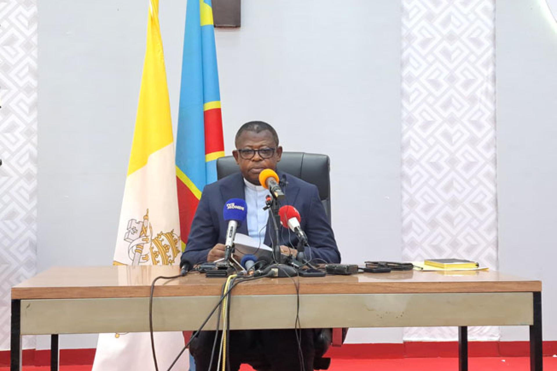 Le Sécrétaire général de la Cenco, Mgr Donatien Nshole,