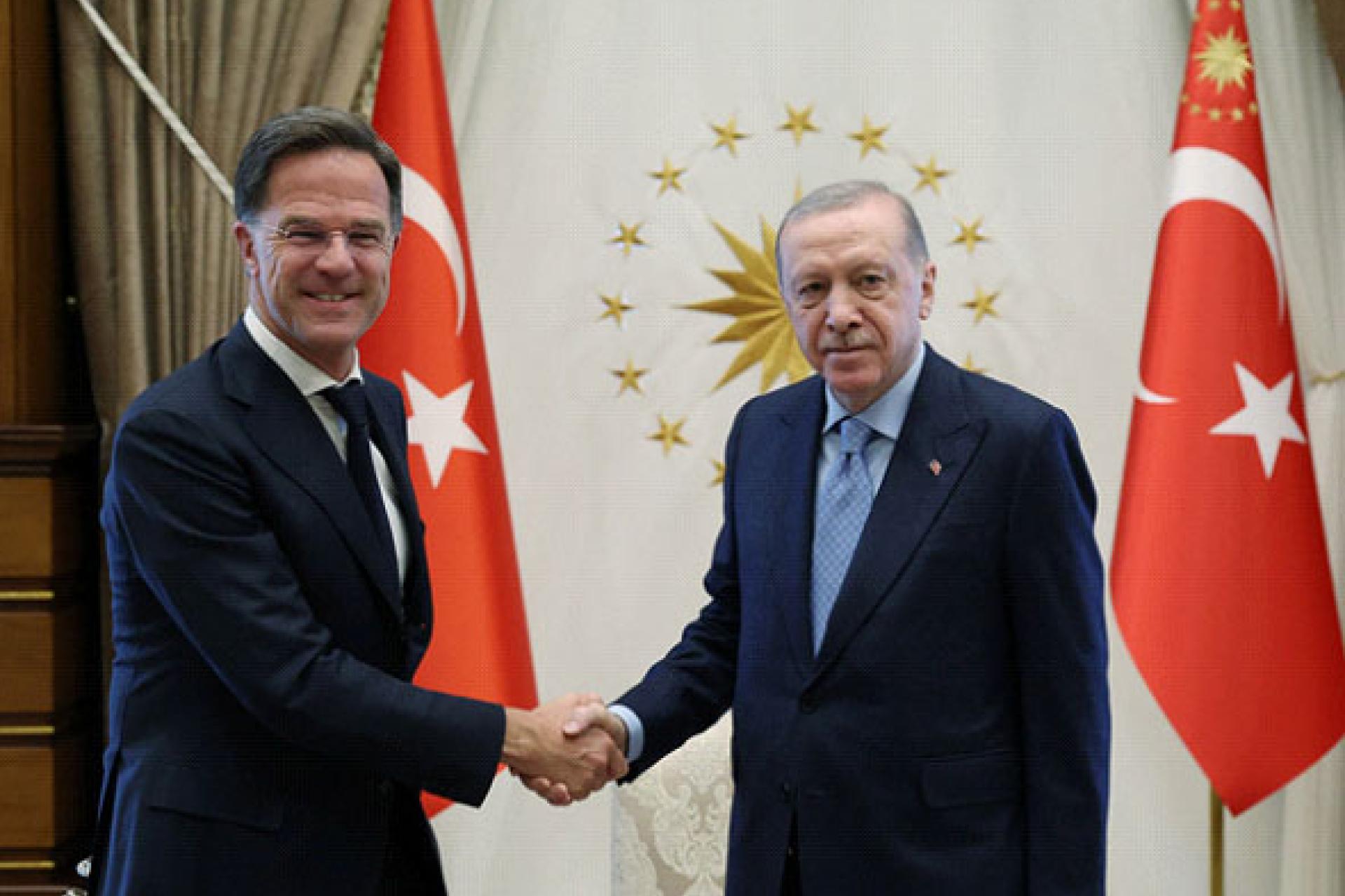 Le président turc Erdogan rencontre le secrétaire général de l'OTAN Rutte à Ankara