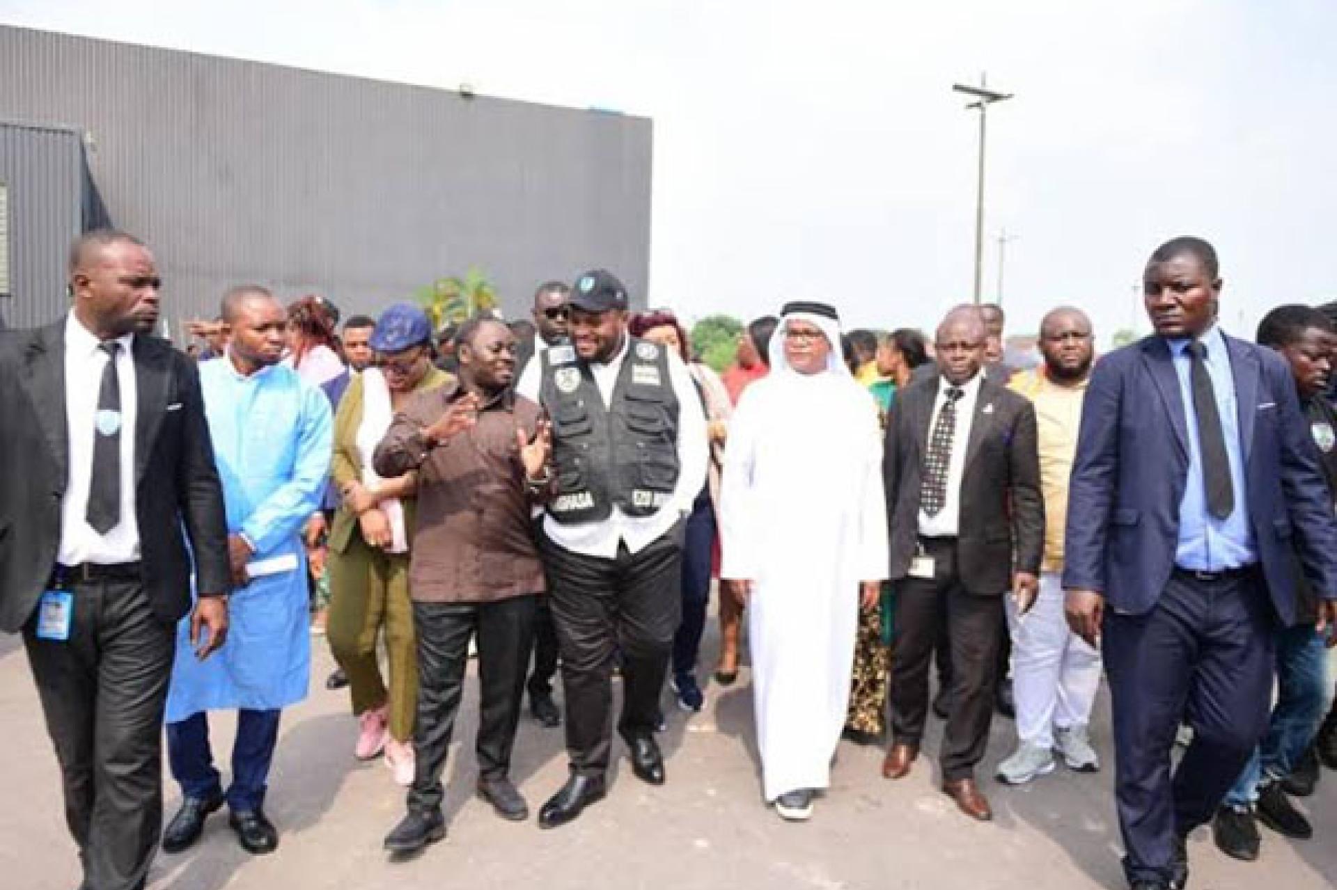 Daniel Bumba au stade Tata Raphaël en visite d'inspection au stade Tata Raphaël. Photo droits tiers