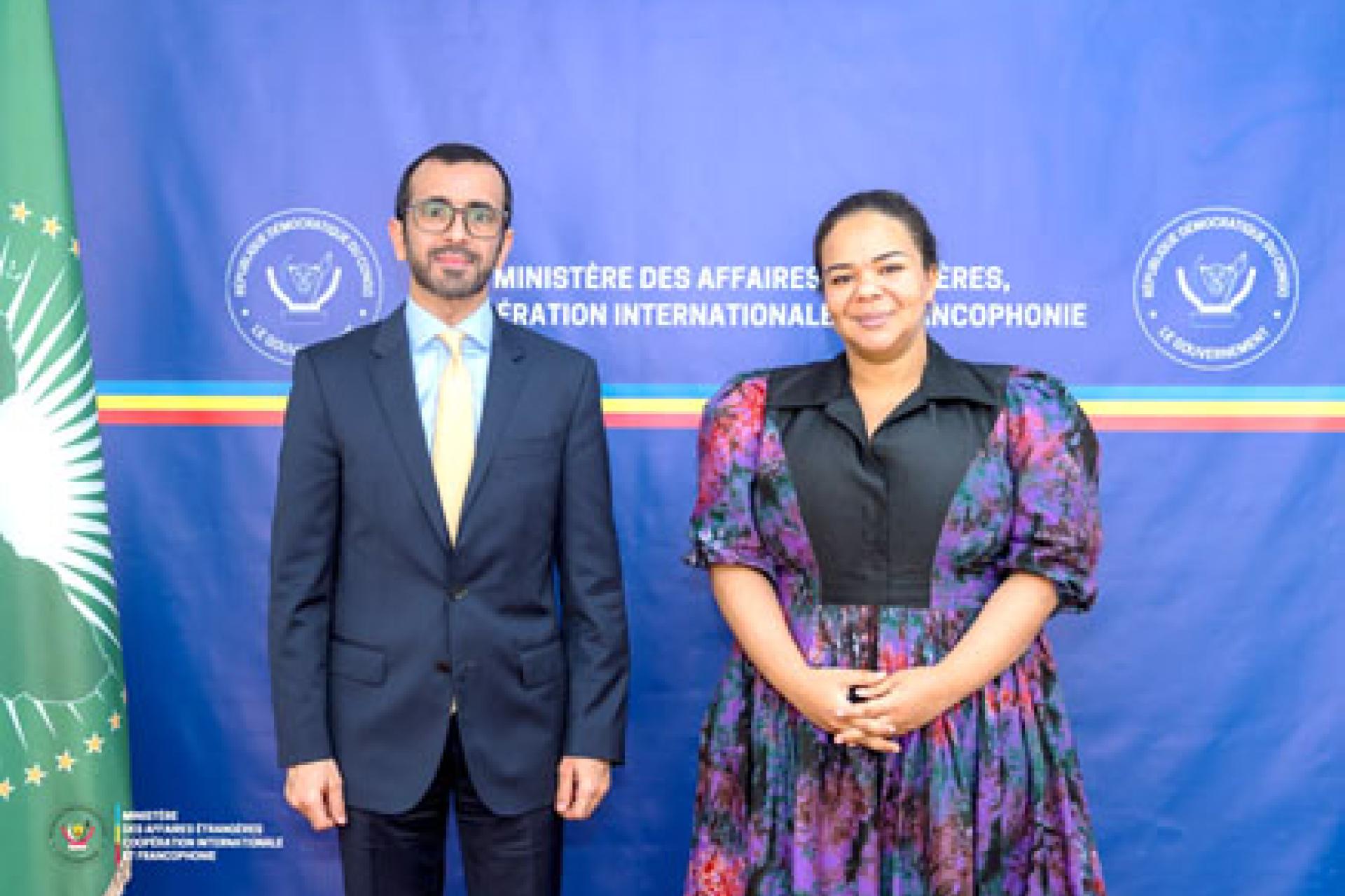 La cheffe de la diplomatie congolaise (à d) et le chargé d’Affaires de l’Ambassade du Qatar en RDC. Photo minaffet