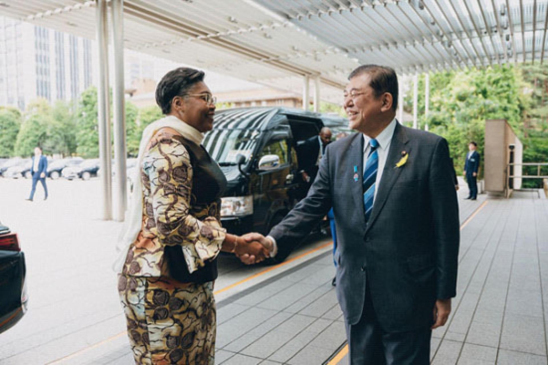 L'arrivée de Mme Judith Suminwa acueillie par les autorités nippones. Photo droits tiers 