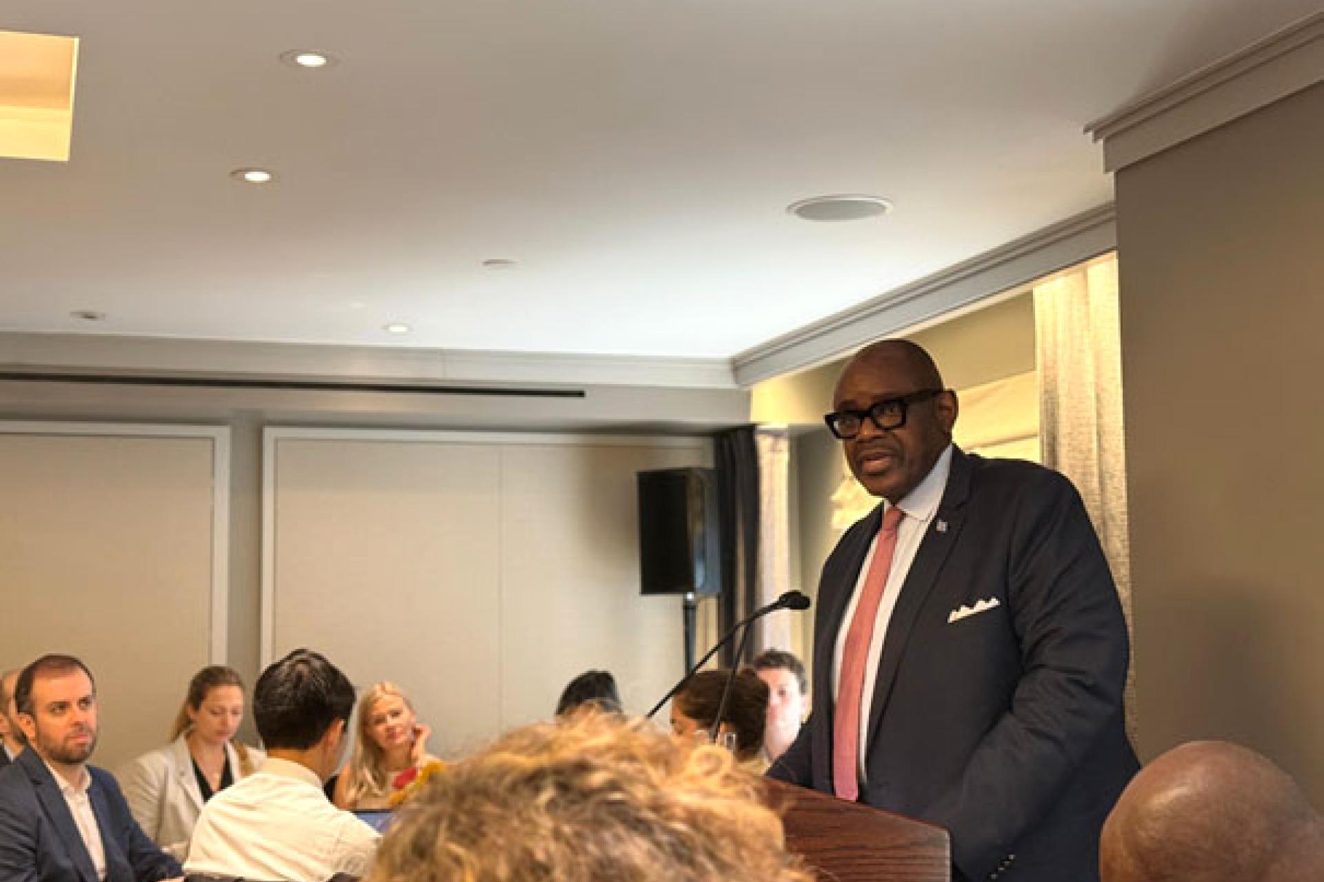 Le ministre des Mines, Louis Watum, a marqué les esprits lors d'une table ronde de haut niveau sur les minéraux critiques et stratégiques.  Photo droits tiers