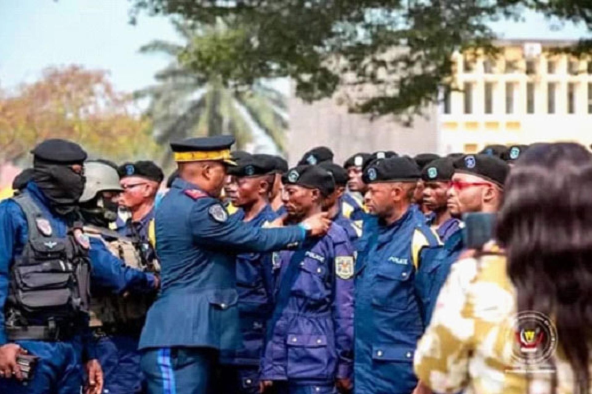 5 200 policiers