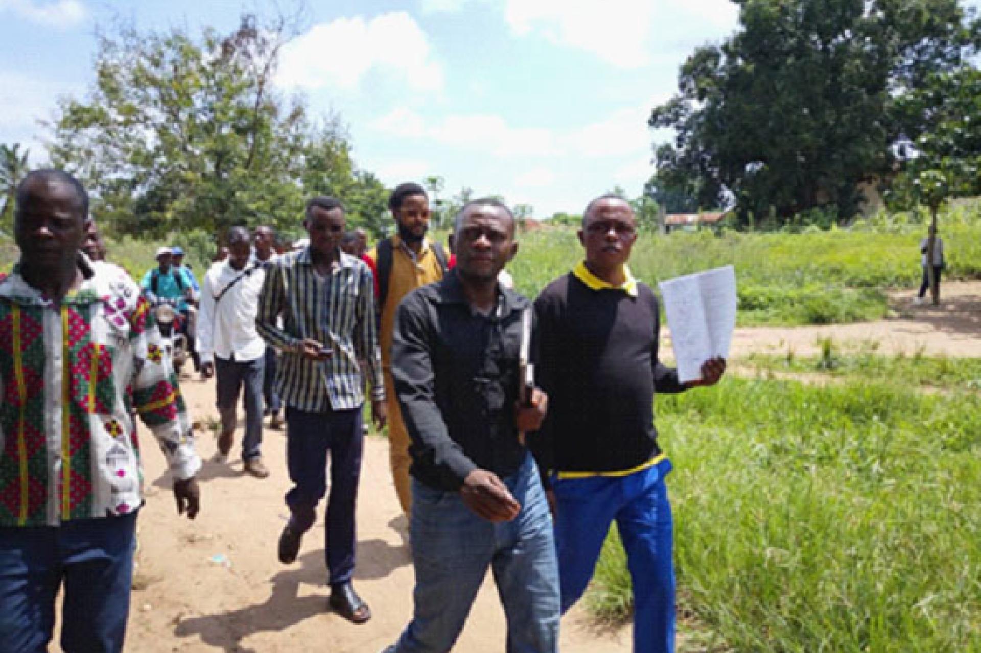 Les enseignants du territoire de Demba dans une marche de colère mardi 25 novembre 2025. 