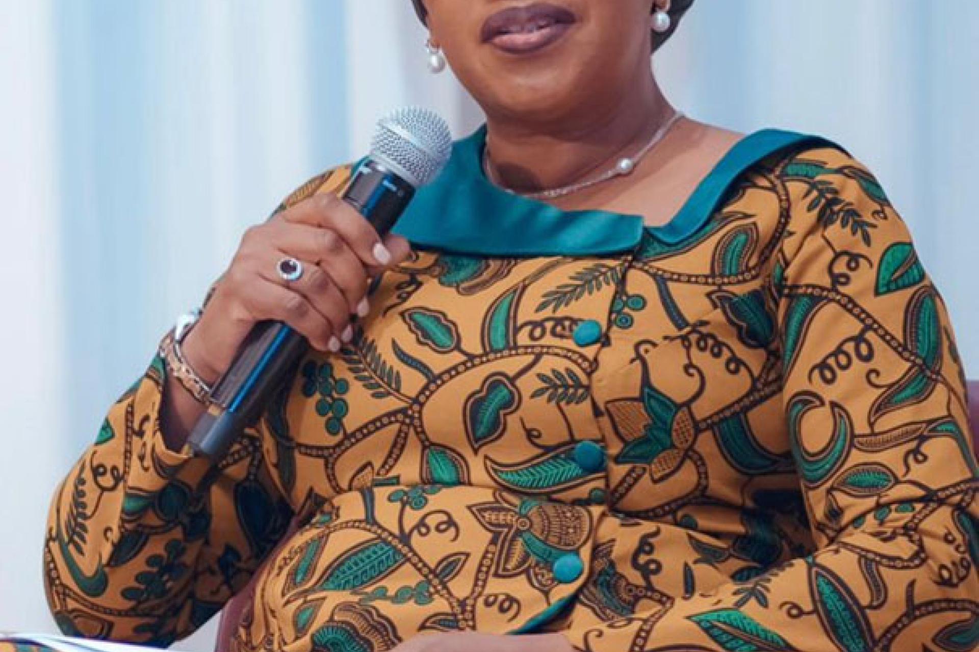 Ministre Elebe