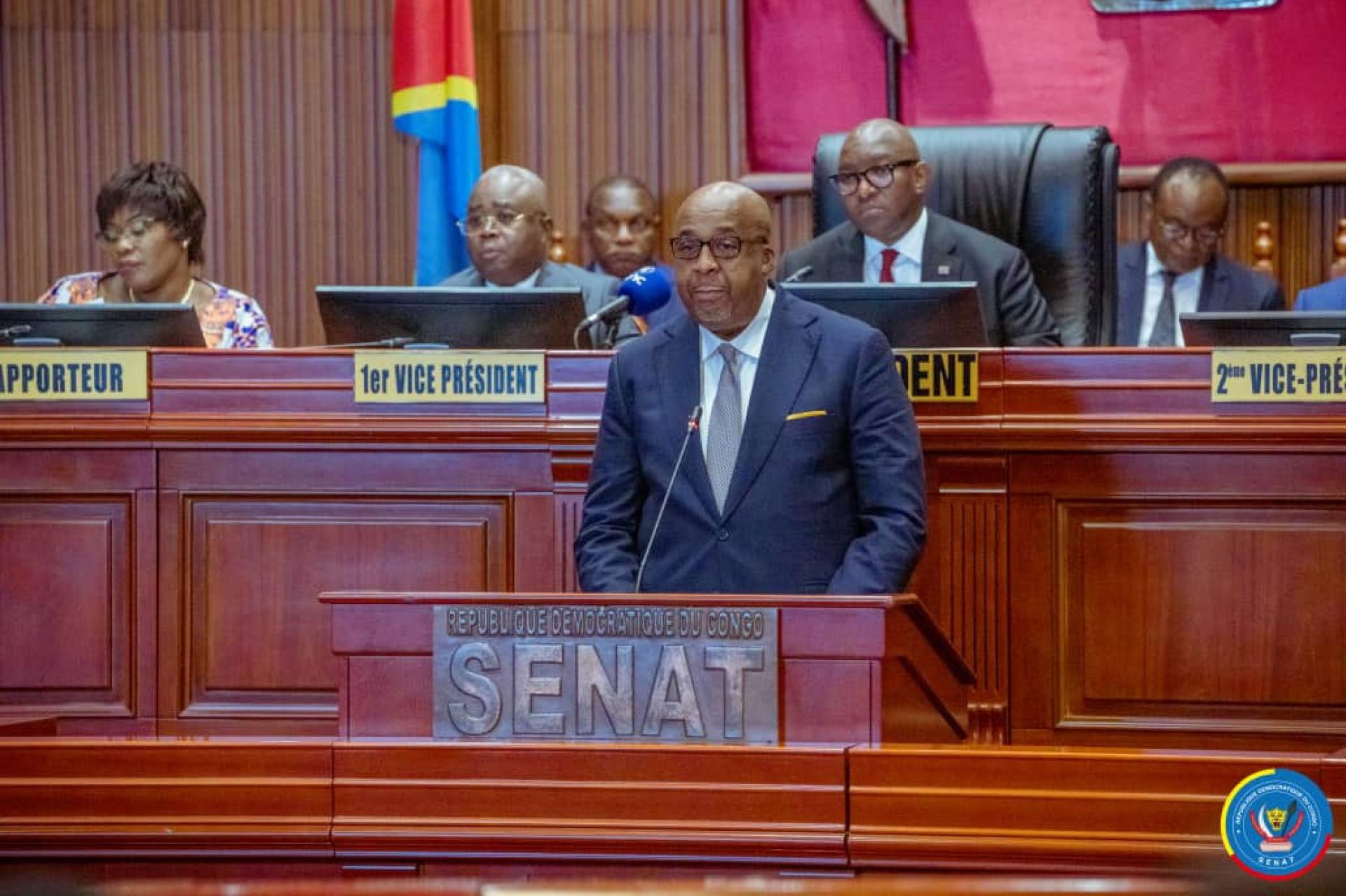 Molendo Sakombo au Sénat