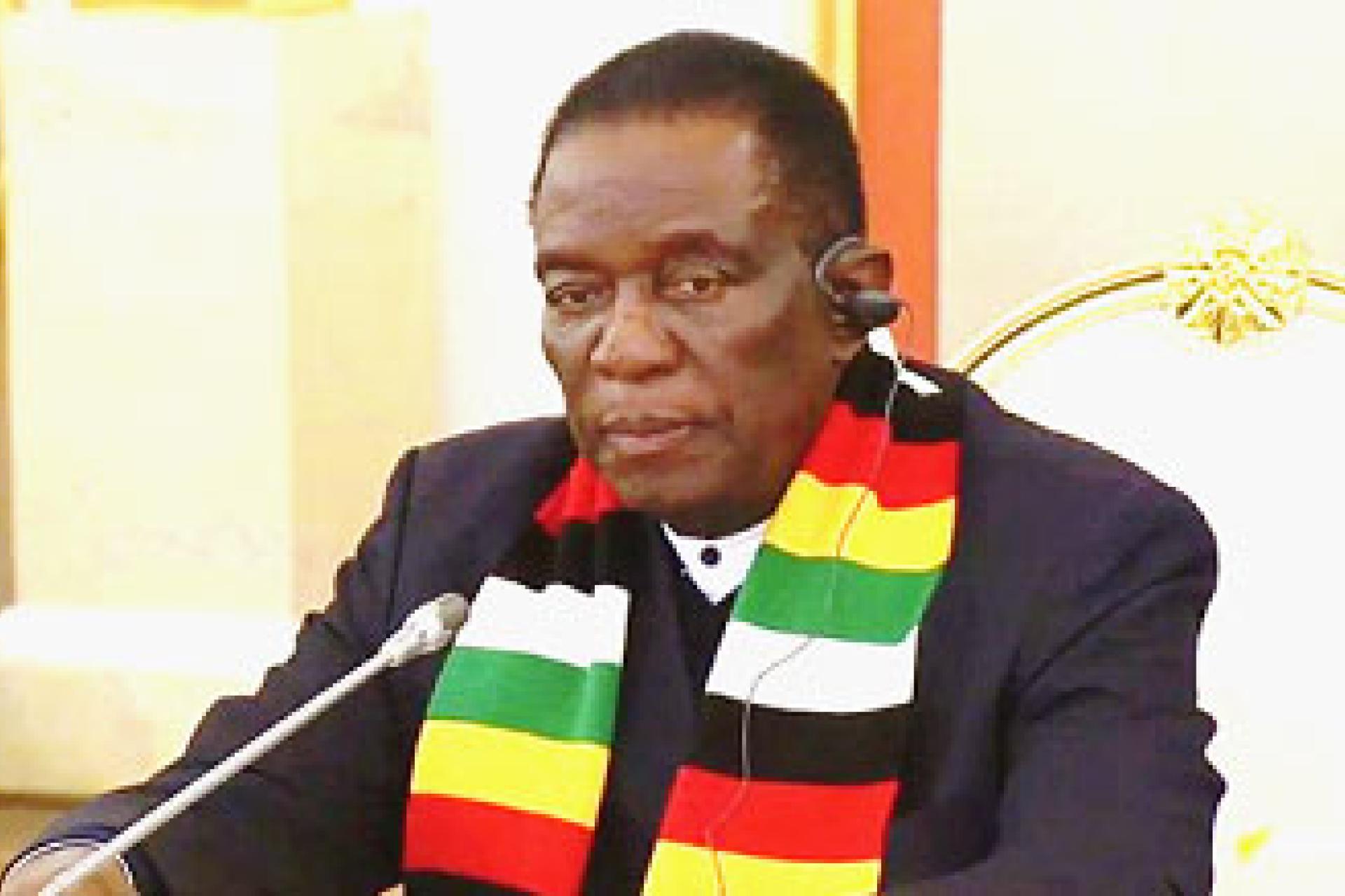 Le Président Emmerson Mnangagwa du Zimbabwe. 