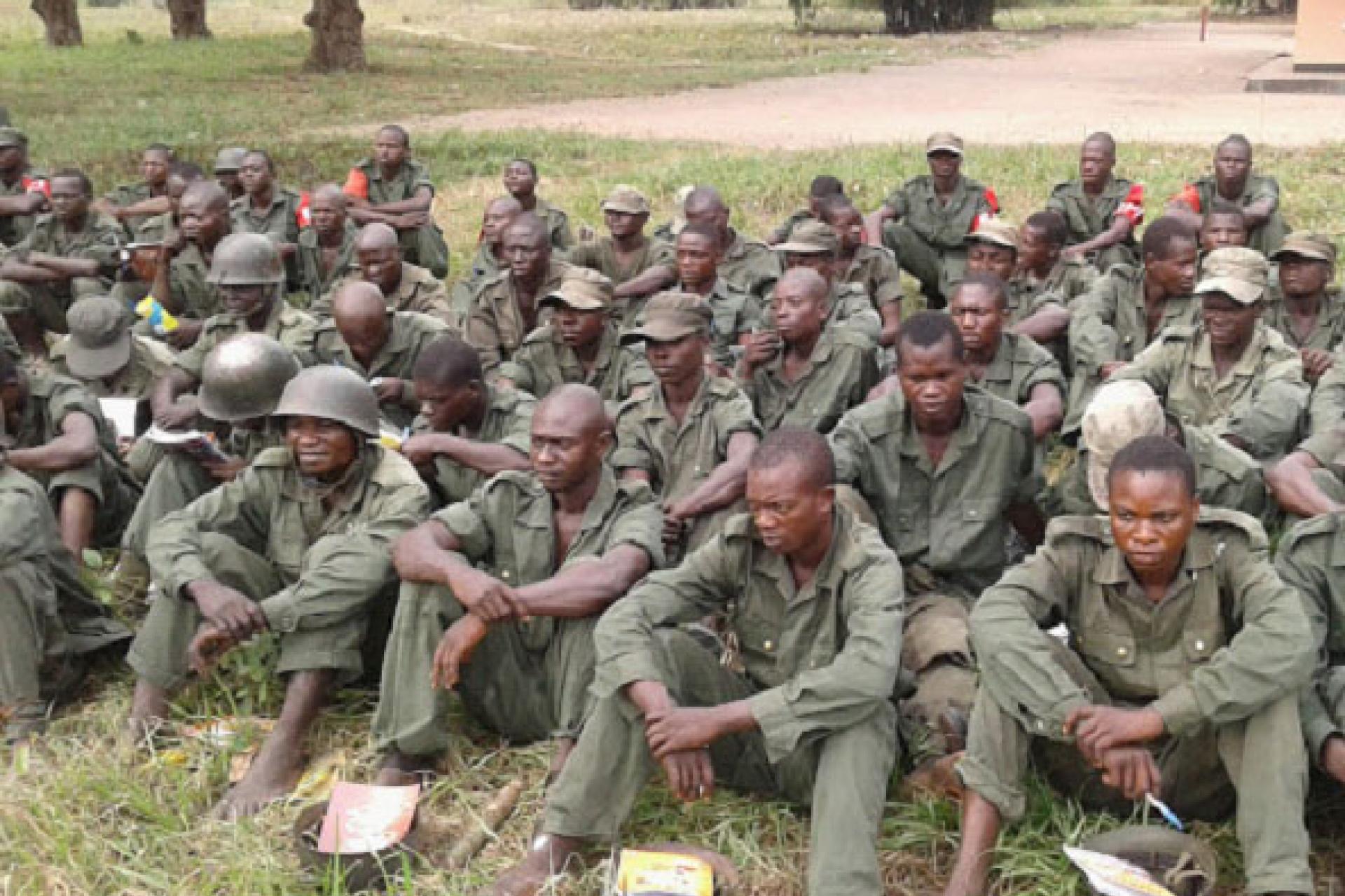 Une vue des recrues dans la base de Kitona  