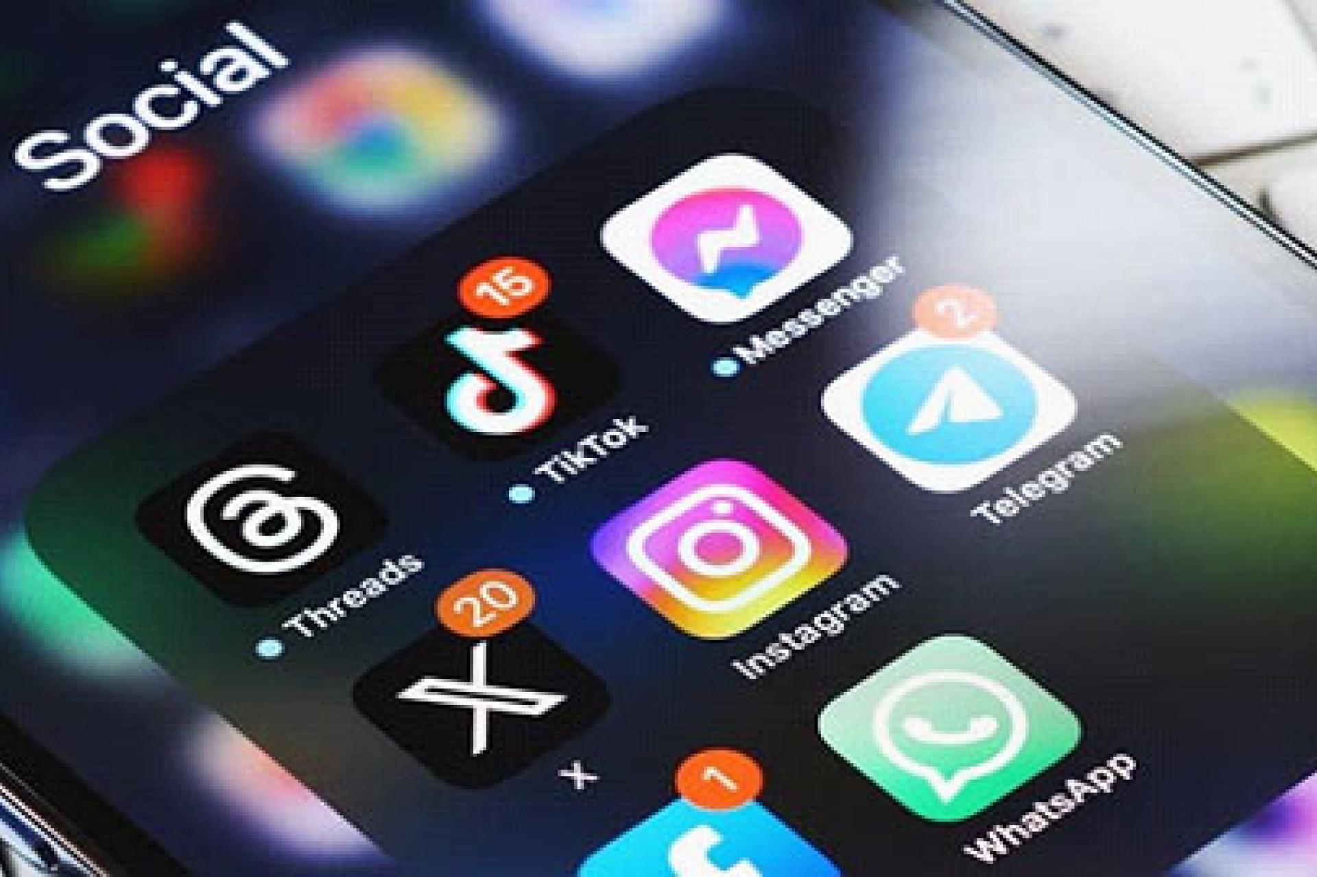 Le gouvernement annonce des poursuites judiciaires pour les infractions numériques. Photo d'illustration