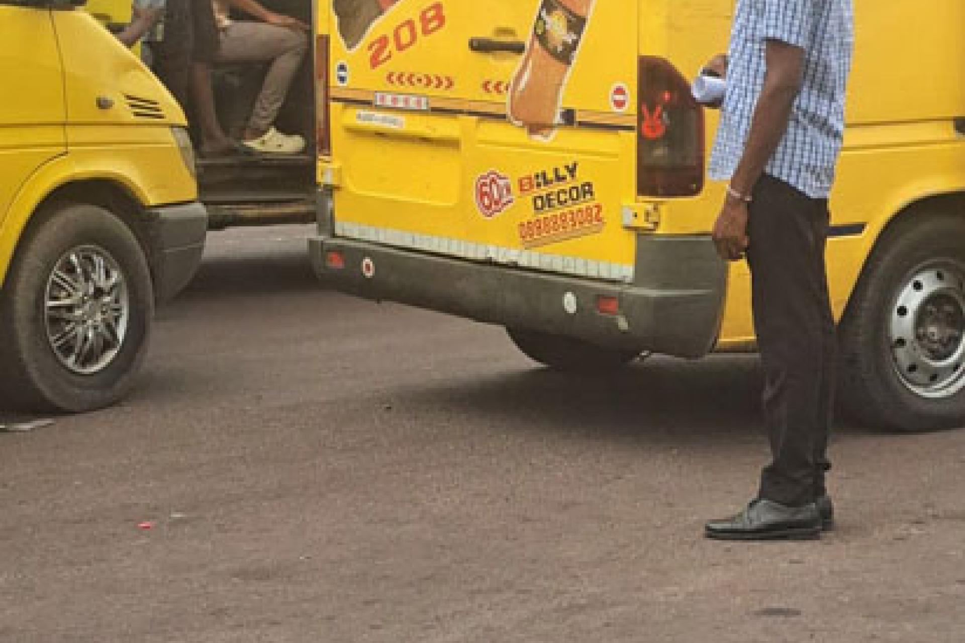 Tika vie na ngai kimia