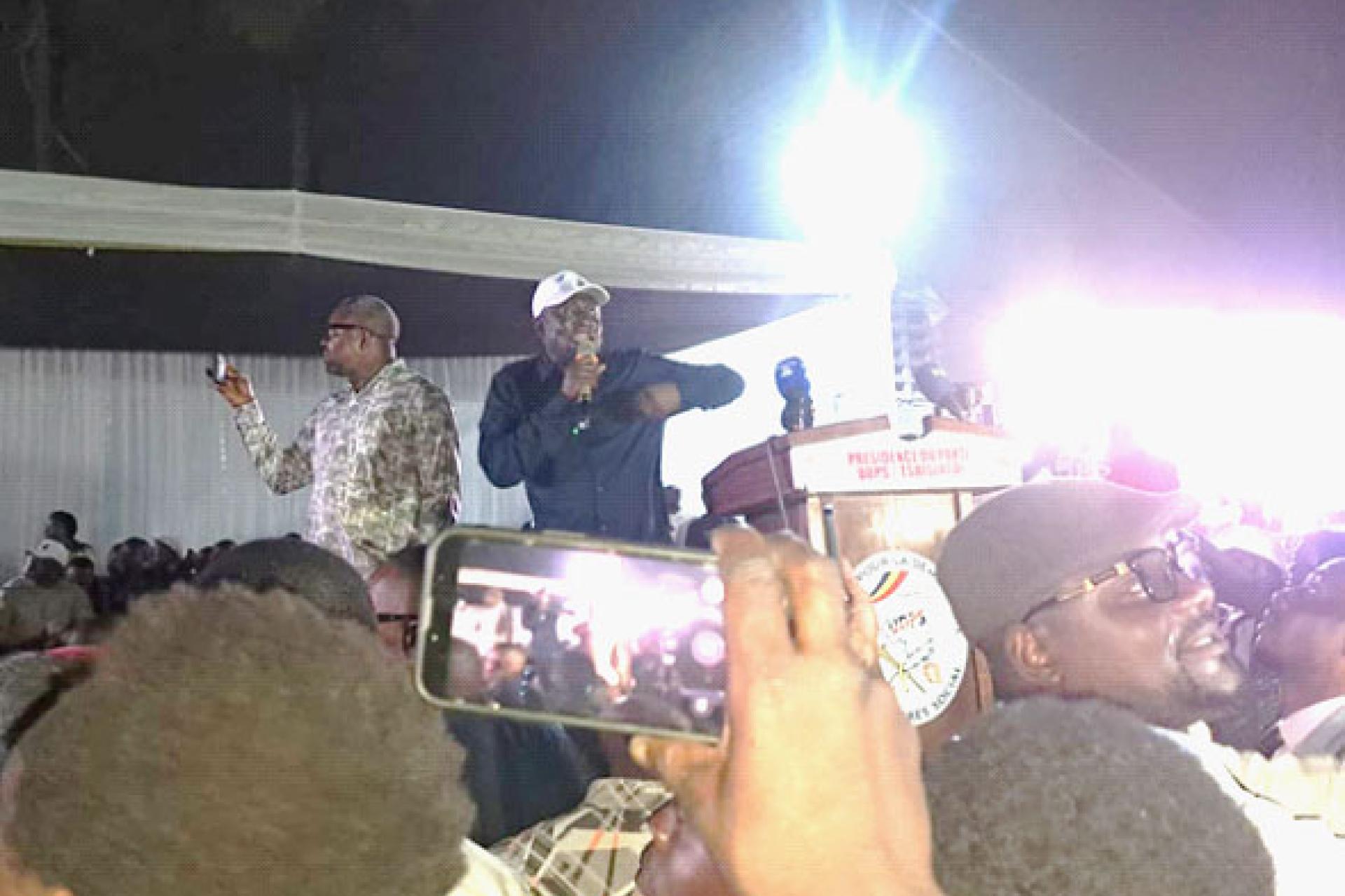 Augustin Kabuya harangue public